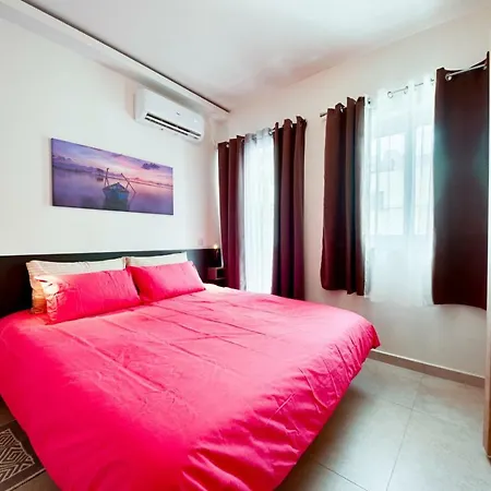 Centre Point 2 Bedroom - A/c & Free Wifi Lejlighed *
